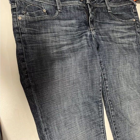 Bebe Capri Jeans Medium Wash Size 31 M Cotton 98% Made In U.S.A - Picture 2 of 7